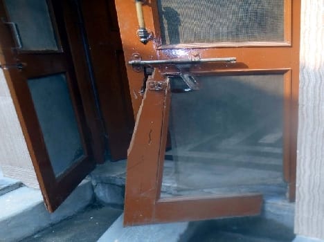  Millions of jewelery and cash stolen