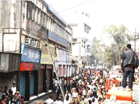 Bomb rocks Guwahati market