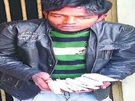 The wife of a retired DSP Purses plunderer arrested