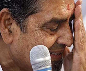 attack on Jagdish Tytler in a marriage party in delhi 