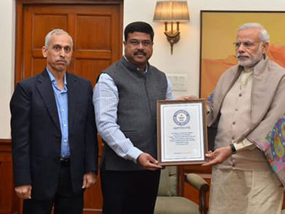 Prime Minister assigned Guinness Book of World Records certificate