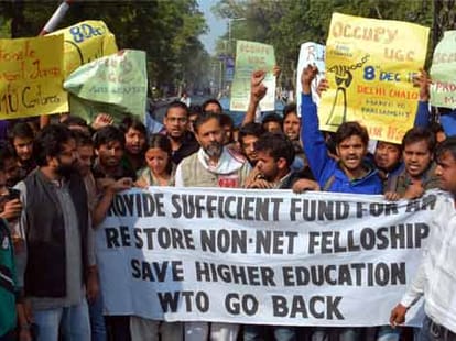Yogendra yadav says, European model 'Hindu, Hindu and Hindustan'.