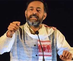 Yogendra yadav says, European model 'Hindu, Hindu and Hindustan'.