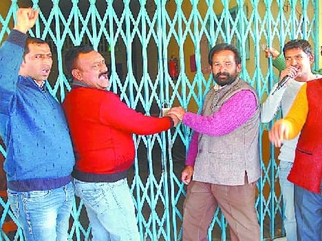 Water Corporation personnel offices smashed locks 