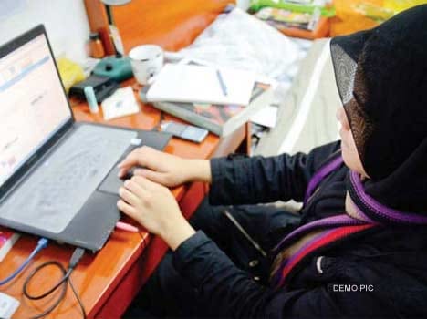 man arrested for creating girl's fake Facebook account