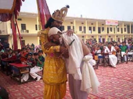 School 's anniversary was celebrated