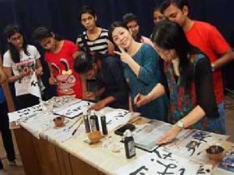 firstly learn hindi ,now teach japanees