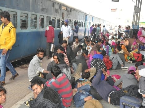 passenger on mathura railway station after train accident in palwal