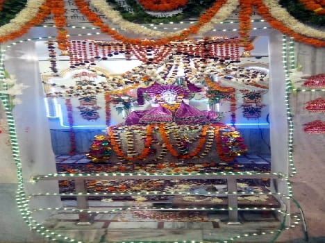 Lord Flowers decorated bungalow in park