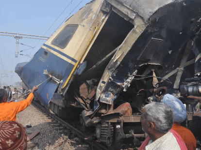accident because of the fog, EMU Speed was Higher