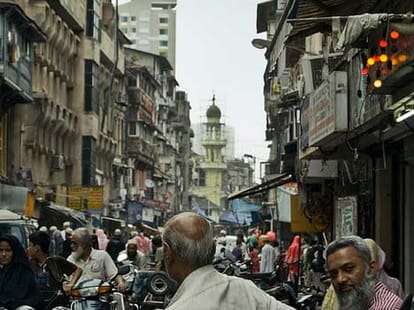 'D' company exicute like a multi national copmany