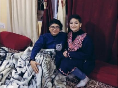 amir khan wife's kiran rao visit srinagar