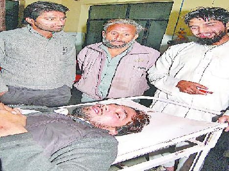 Threw stones at police in Kalyanpur