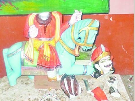 Broken statue