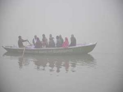 Fog derail the train, people on Wednesday