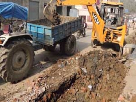 Broadband service collapsed , the water shortage