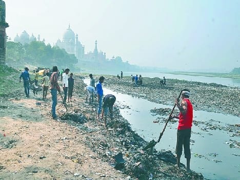 NGT force to yamuna clining