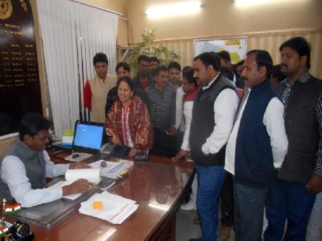  Memorandum submitted by social workers