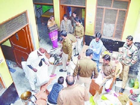 Mehboob desired attachment of the homes in the murder and Nanda
