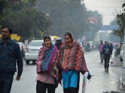 heavy snowfall in uttarakhand hills.