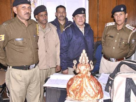 costly idol recrovered from hrtc bus at dharamshala.