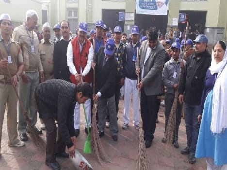 cleanliness campaign in mathura