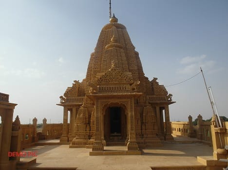 Destroys Kali Murti in Temple