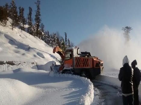 Rohtang may be open with in two days