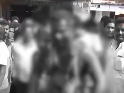 tried to burn auto driver in hyderabad