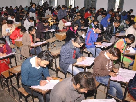 MA girl run away with answersheet at una.
