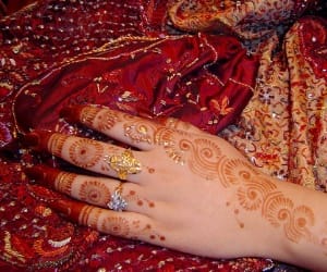Gambler Husband has Lost His Wife in Gambling, Mother-in-Law came to the Rescue 