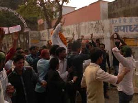 Victory march with drums and drums