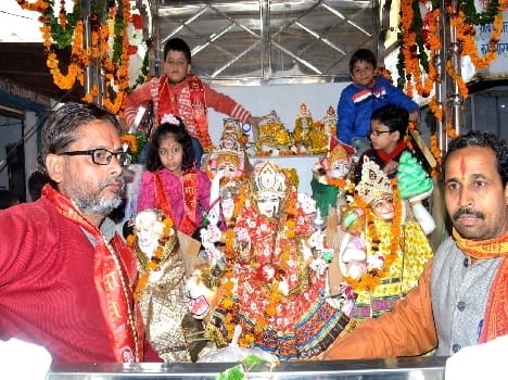 the people prayed lord shiv and his family in a secred programme