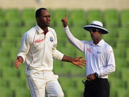Marlon Samuels banned from bowling for 12 months
