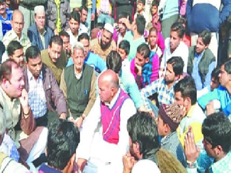 Halla Bol against police