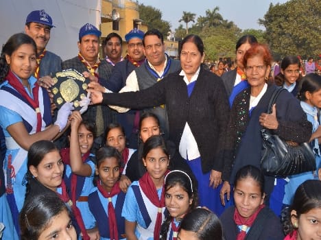 Shield delight rose Scouts, Guides