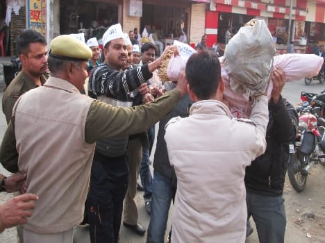 You fiercely altercation between workers and police
