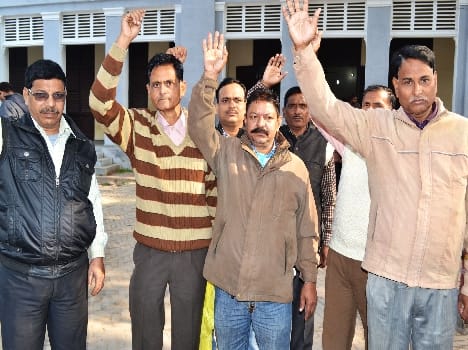 Zonal Secretary raging rail personnel on arrest