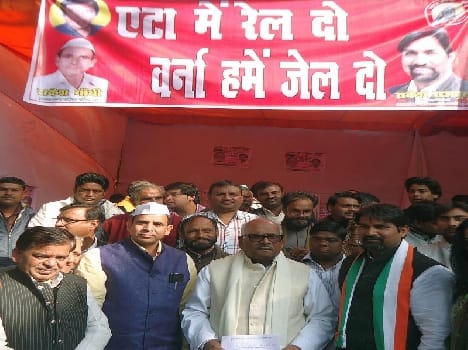 Rail expansion in Delhi protest to demand
