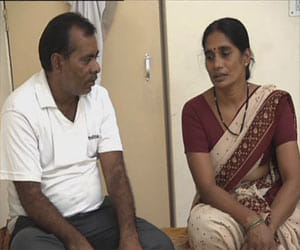 nirbhaya parents meet with uttarakhand CM.