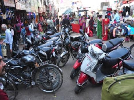 Seepri service road jam