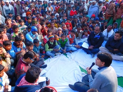 Sitting on the ground DM taught lessons in cleanliness