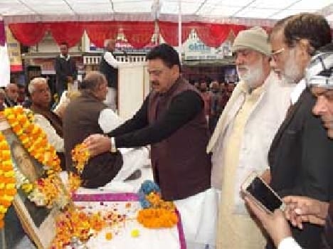 Bhola Thakur tribute to the district 's growth