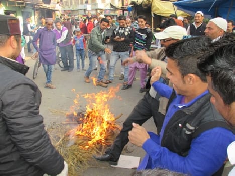Nasimuddin burnt effigies of