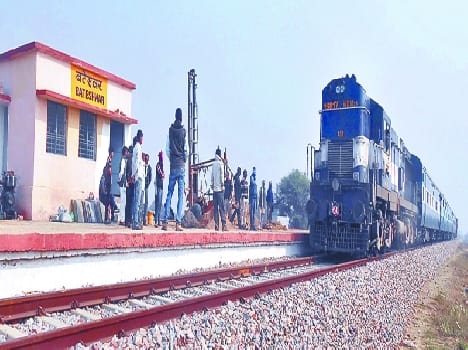bateshwar rail line