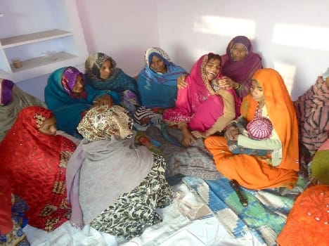 Six-month-old girl died in the fire burning, burnt child