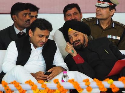 akhilesh inaugurates dial 100 service