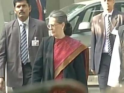 sonia gandhi take a long drive tour from mussoorie.