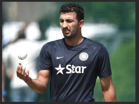 cricketer rishi dhawan stop going to school when he was in 8th class.