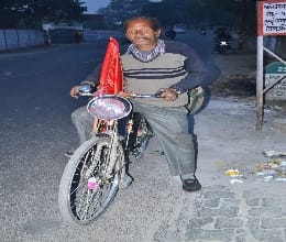 Bicycle message of peace Rajendra went on tour